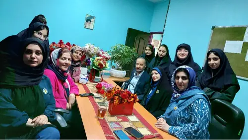 مجتمع آموزشی پیشگامان