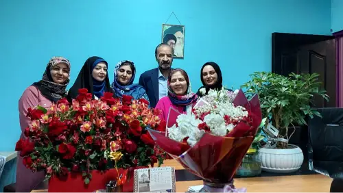 مجتمع آموزشی پیشگامان